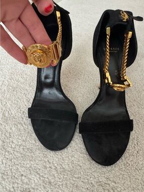 Woman’s Versace shoe